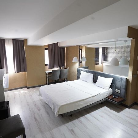 Time Hotel Mecidiyekoy Istanbul Exterior photo